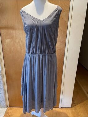 Simply Vera Vera Wang Slate Blue Sleeveless Midi Dress